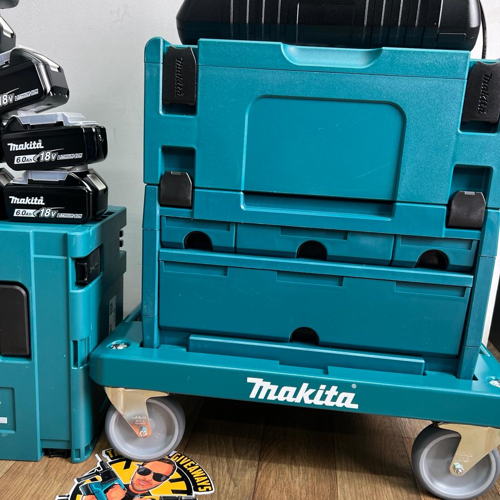 Mega Makita Battery, Chargers  Storage Bundle Power Tool Competitions  Win Vans  Power Tools