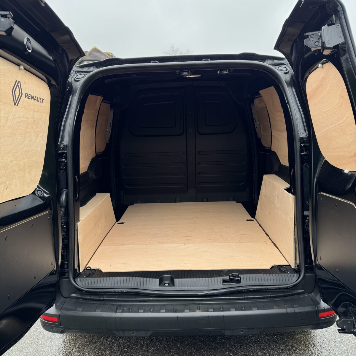 New 2025 Renault Kangoo Advance Van - High Spec - Image 19