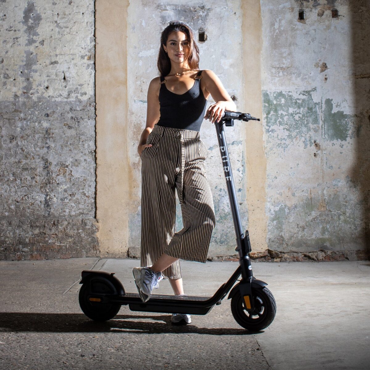 Pure Air4 Electric Scooter - Black - Image 10